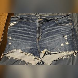 Size 24 mid rise boyfriend old navy shorts